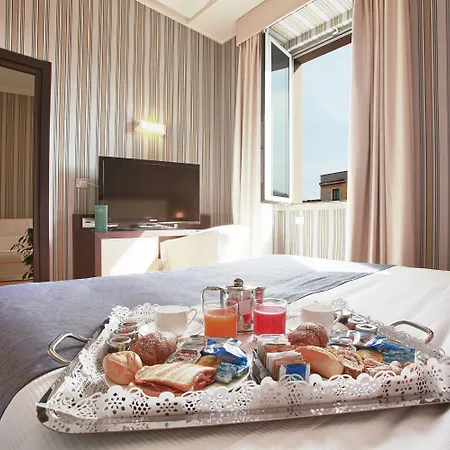 Hotel Hotel Naples 4*