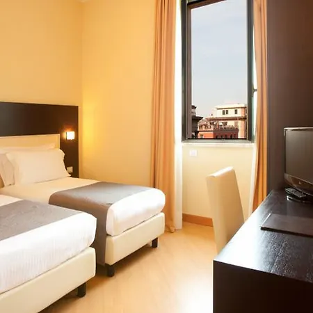 מלון Hotel Naples נאפולי