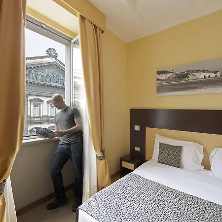 فندق Hotel Naples