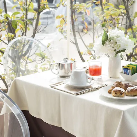 Hotel Naples 4*