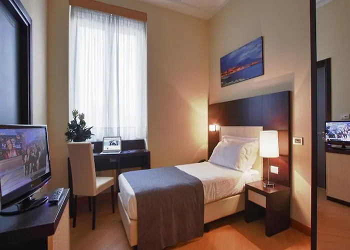 Hotel Naples