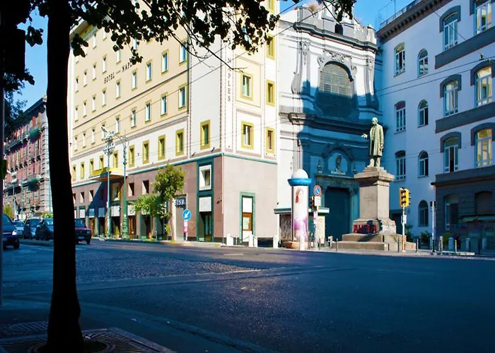 Hotel Naples 4*