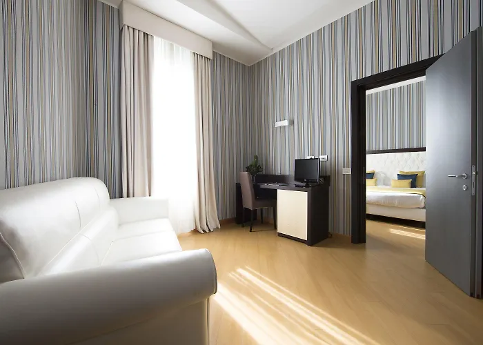 Hotel Hotel Naples 4*