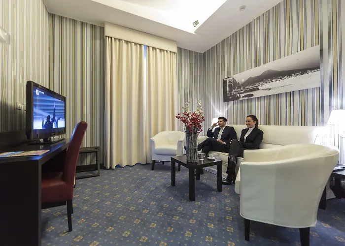 Hotel Naples Отель Неаполь