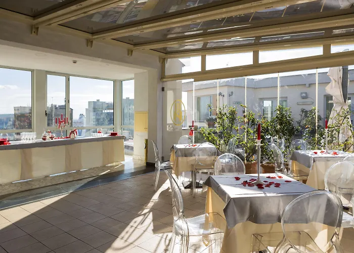 Отель Hotel Naples Неаполь