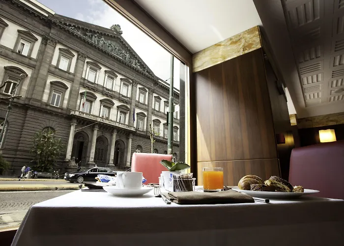 Hotel Naples