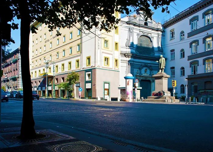 Hotel Naples Отель