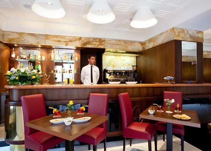 Hotel Naples Отель 4*