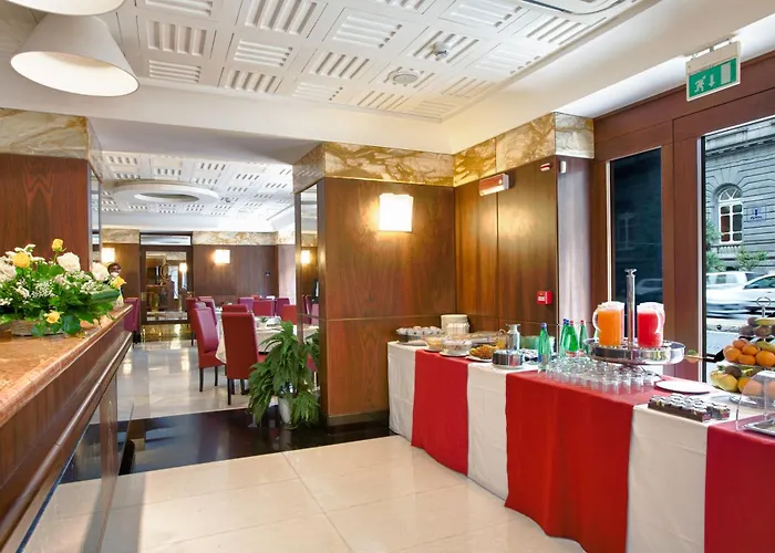 Отель Hotel Naples