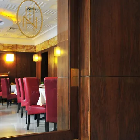 Hotel Naples