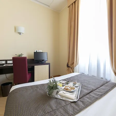 Hotel Naples Nápoles