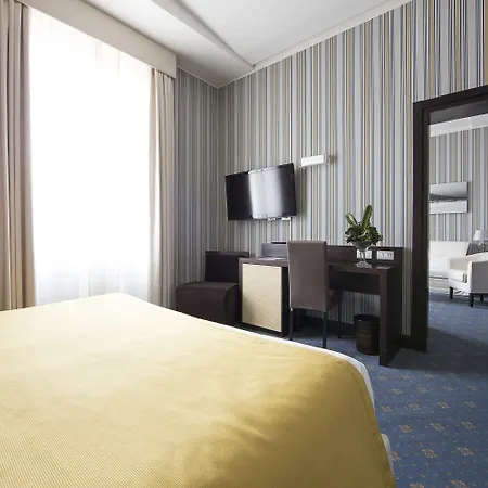 Hotel Naples