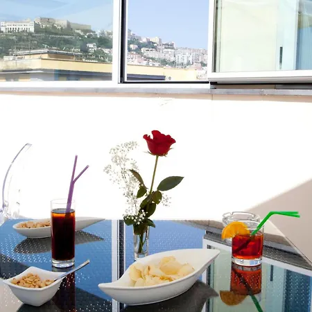 Hotel Naples Отель